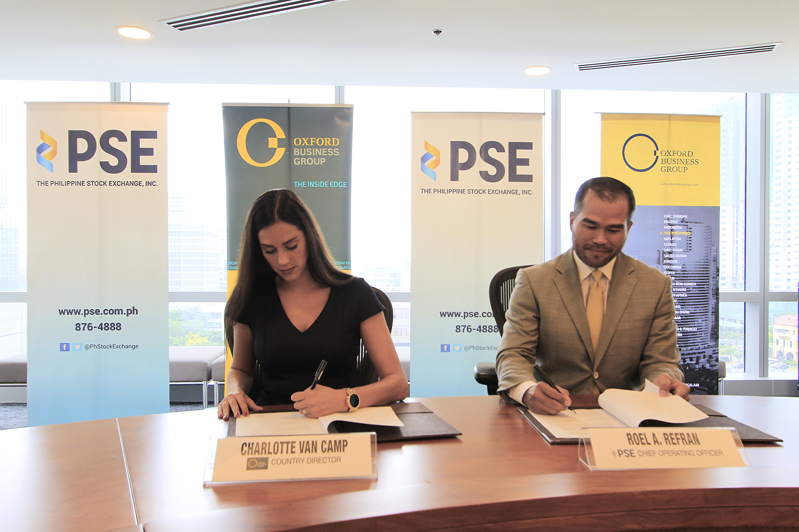 Philippine Stock Exchange Signs First MoU with Oxford Business Group