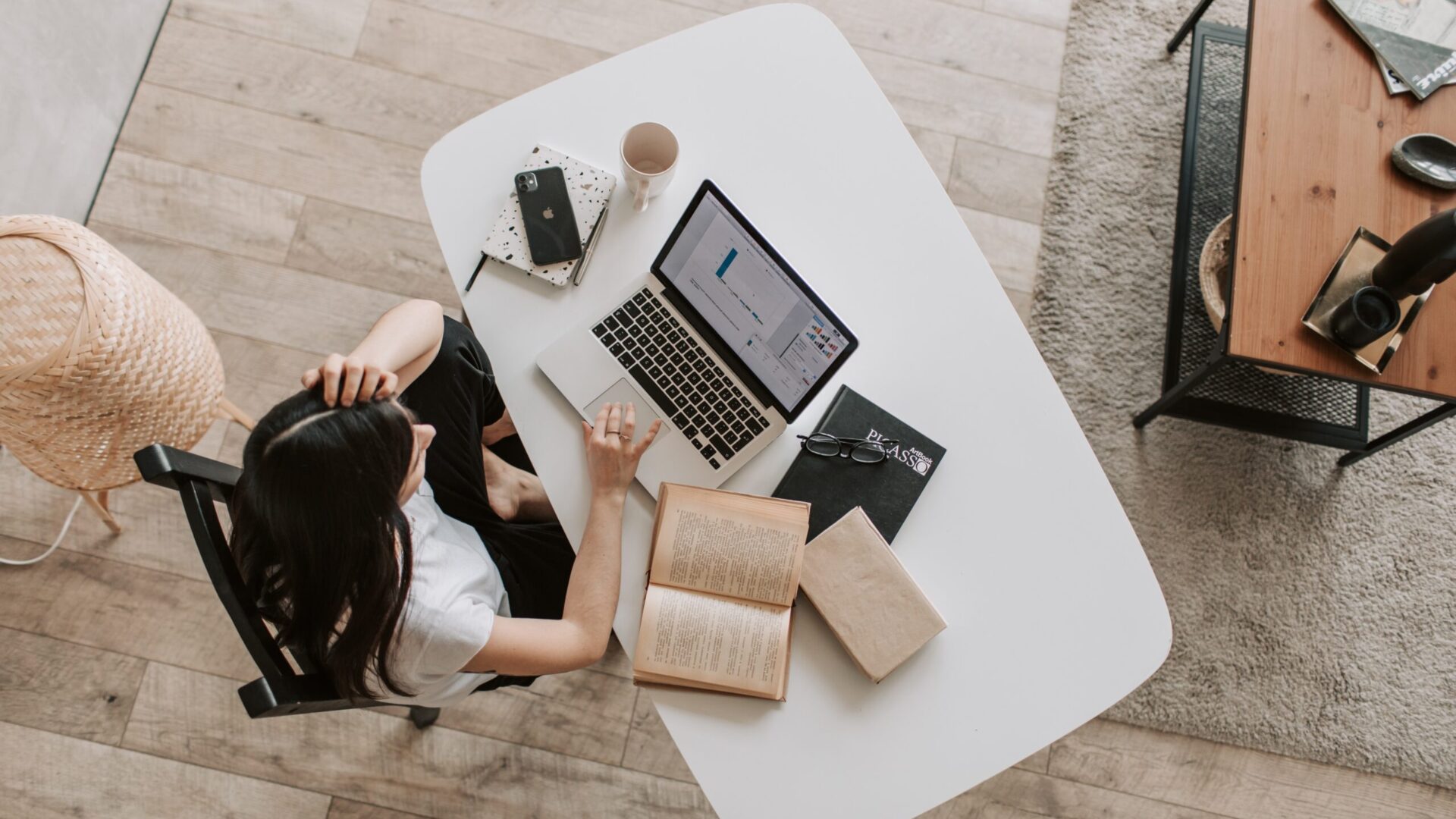Onboarding from Home: How to Help New Hires Settle in their WFH Job