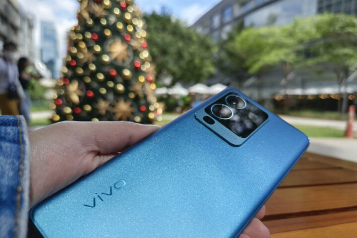 Complete Your Early Christmas Shopping with vivo V25 Series