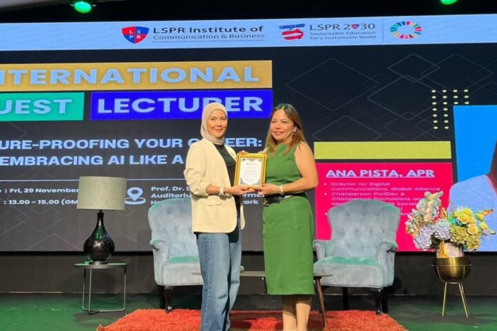 ArdentComm CEO Inspires Future Communicators to Embrace AI in Careers